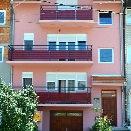 Guest House Trajkovic Jagodina Exteriör bild