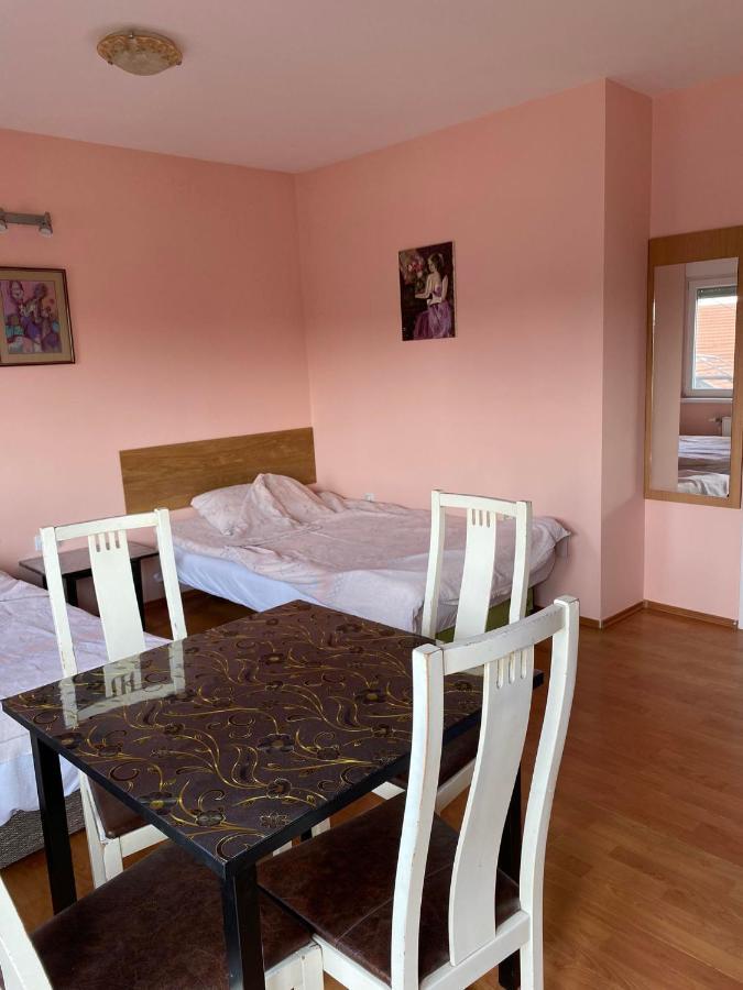 Guest House Trajkovic Jagodina Exteriör bild