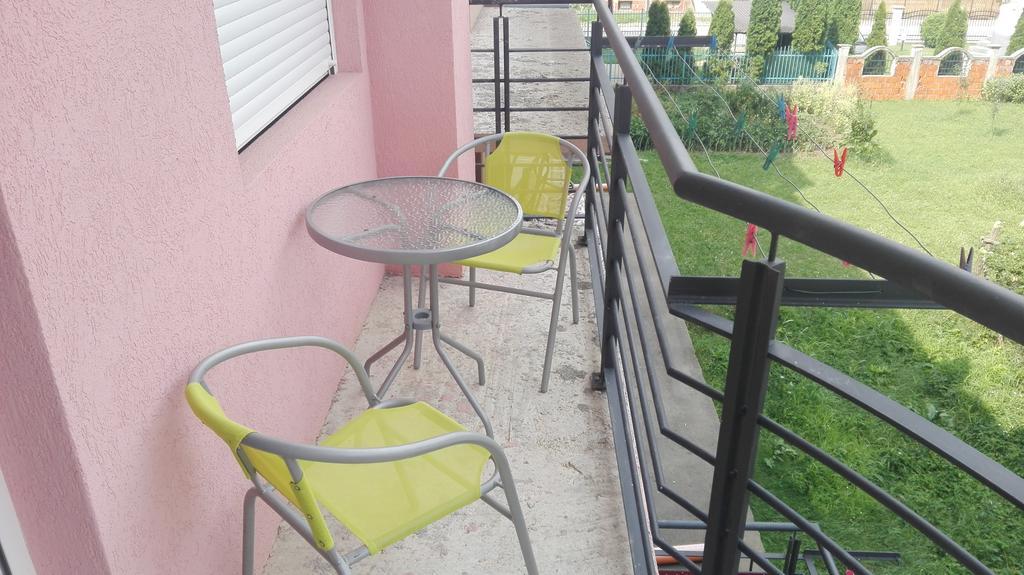 Guest House Trajkovic Jagodina Exteriör bild